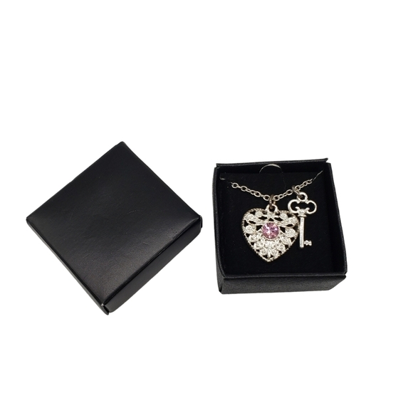 Heart and Key with a Pink Gem in the Middle of Heart - Picture 2 of 5